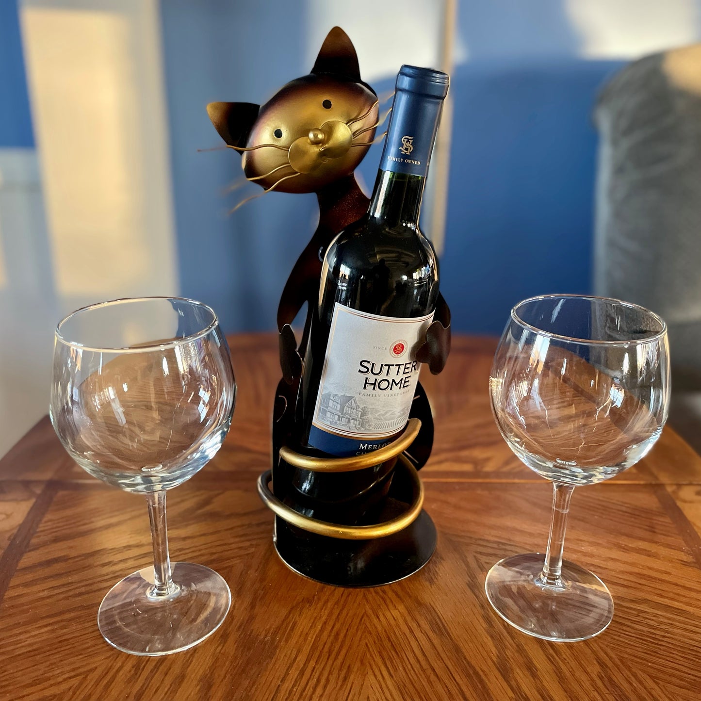 Pet Wine Holder Gift with Hugging Arms, Dog or Cat Option